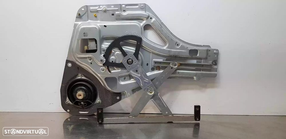ELEVADOR DE VIDRO FRONTAL ESQUERDO KIA SPORTAGE 2006 -824011F010 - 2
