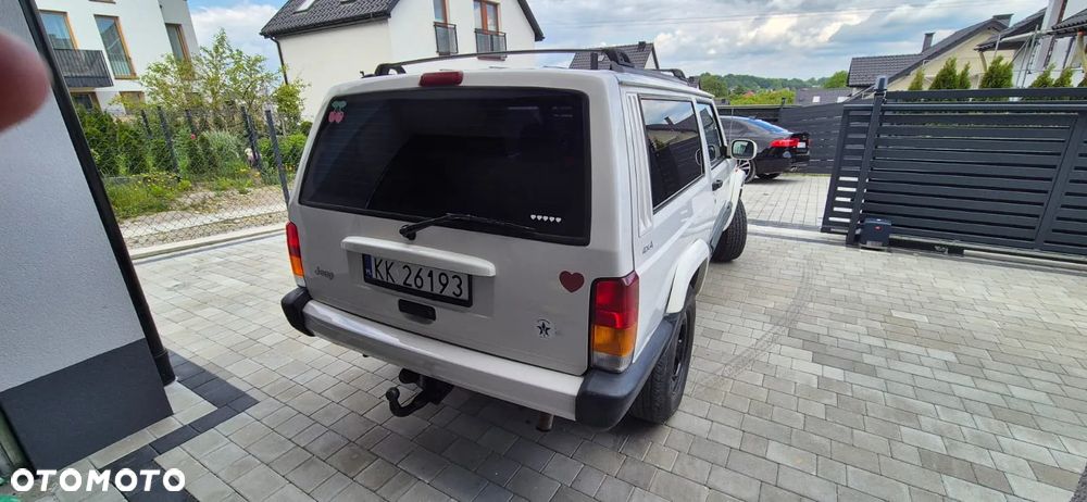Jeep Cherokee 2.5 TD - 11