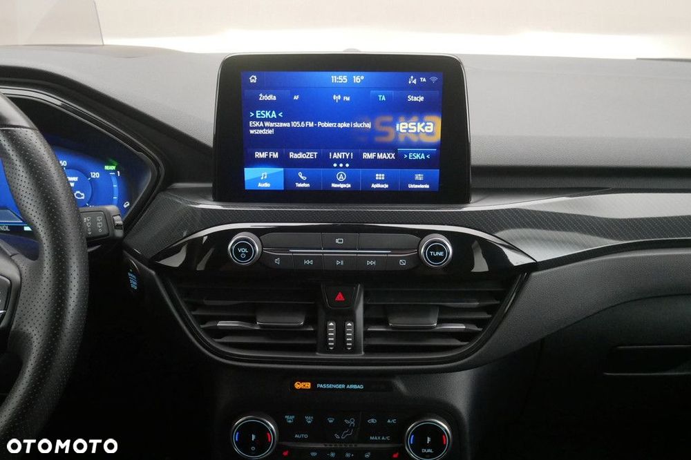 Ford Kuga - 10