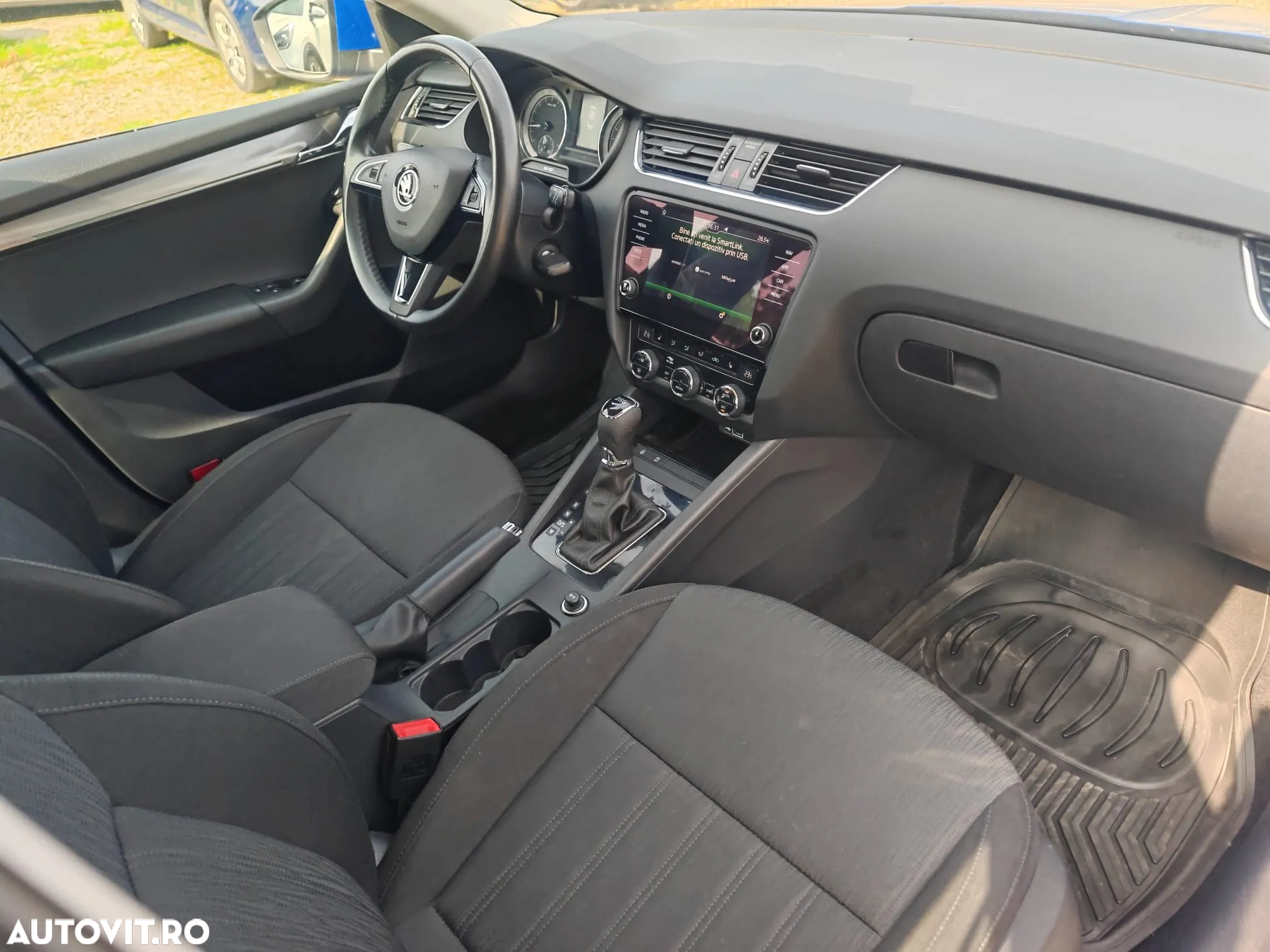 Skoda Octavia 1.6 TDI DSG Style - 8