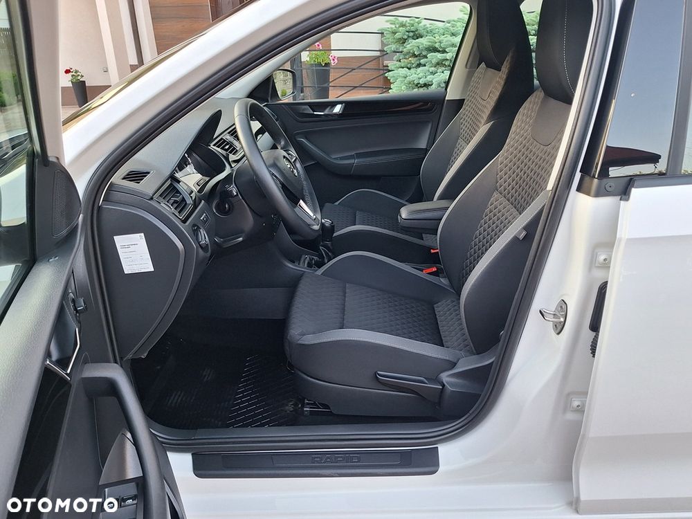Skoda RAPID Spb 1.0 TSI Style - 7