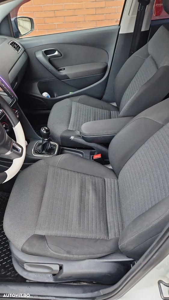 Volkswagen Polo - 9
