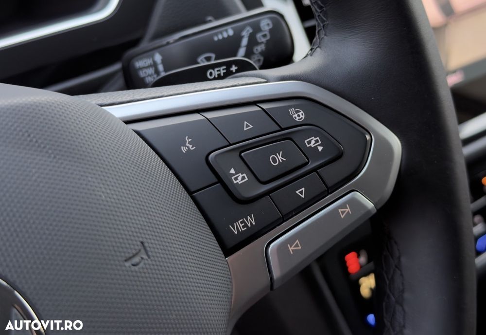 Volkswagen Passat 2.0 TDI SCR DSG Business - 9