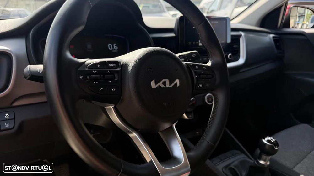 Kia Stonic 1.2 MPi Dynamic - 20