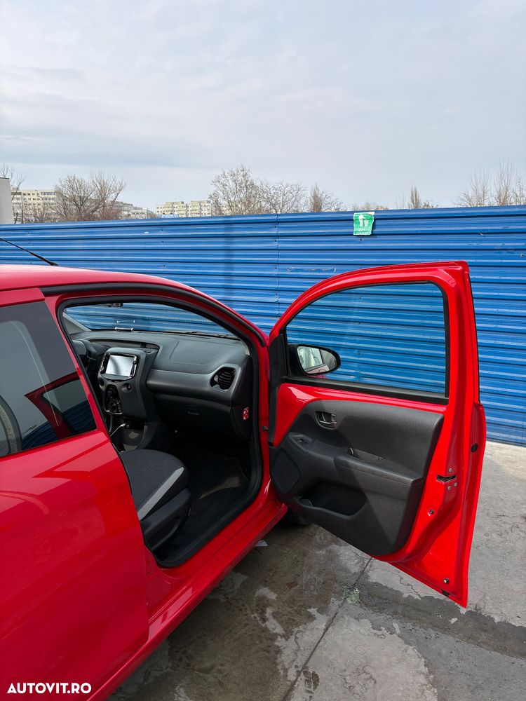 Toyota Aygo 1.0 VVY-I 5 usi X-connect - 12