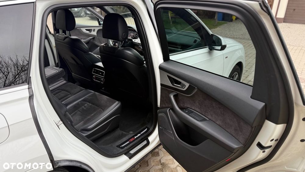 Audi Q7 - 17
