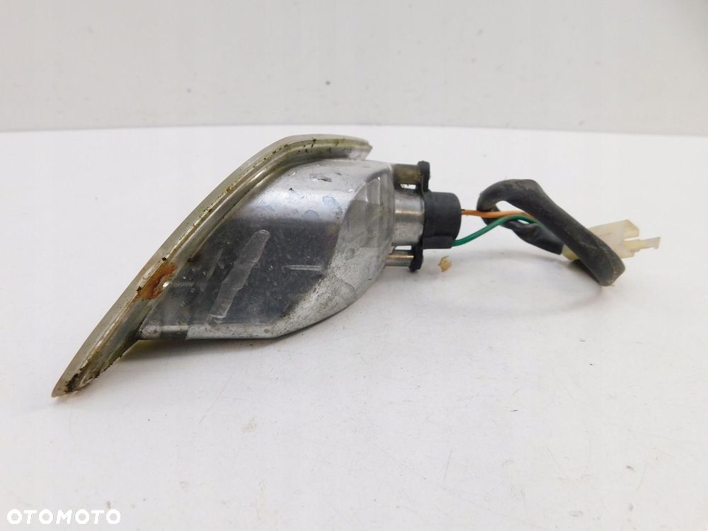 KIERUNKOWSKAZ PRZÓD LEWY DO SKUTERA CHIŃSKIEGO M1 - 4