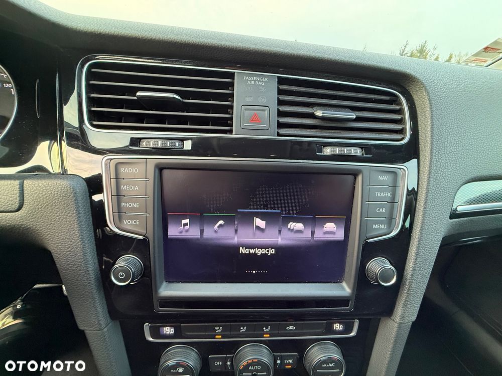 Volkswagen Golf 2.0 TDI (BlueMotion Technology) Highline - 21