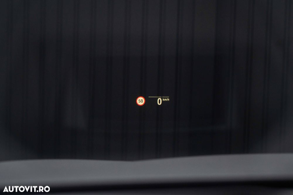 BMW Seria 5 520d xDrive AT - 24