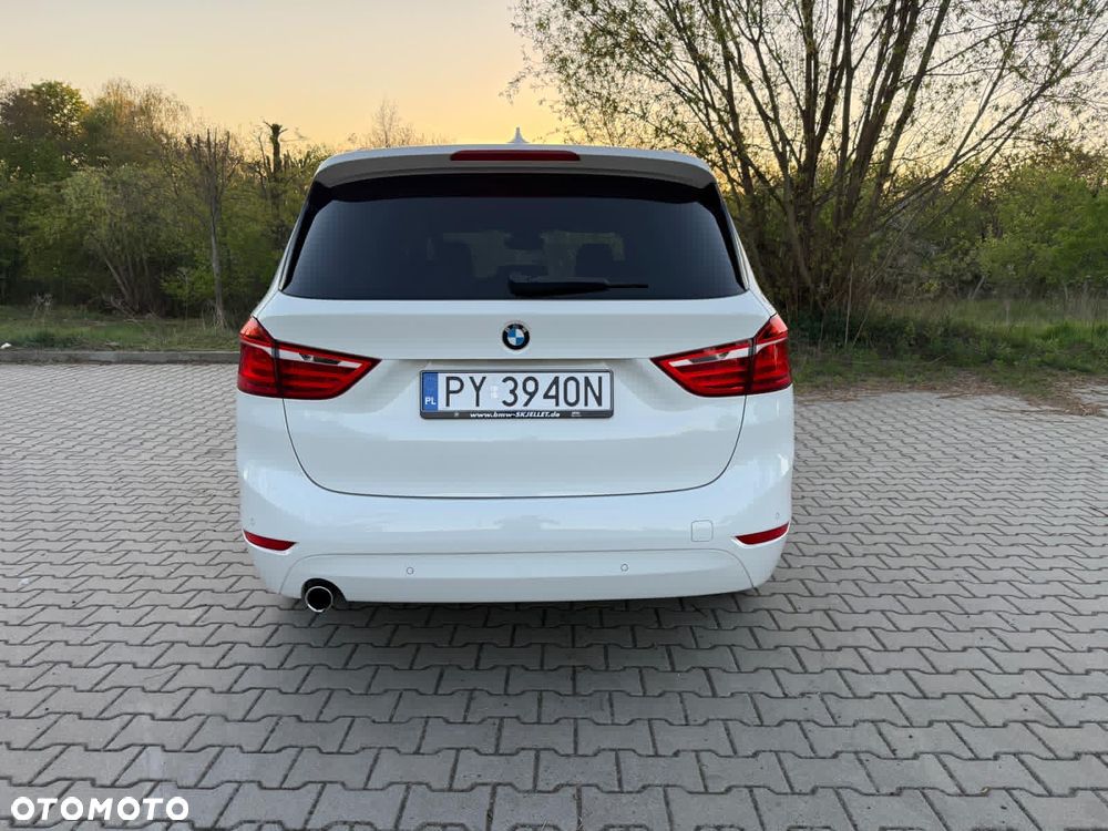 BMW Seria 2 218d Sport-Aut Advantage - 6