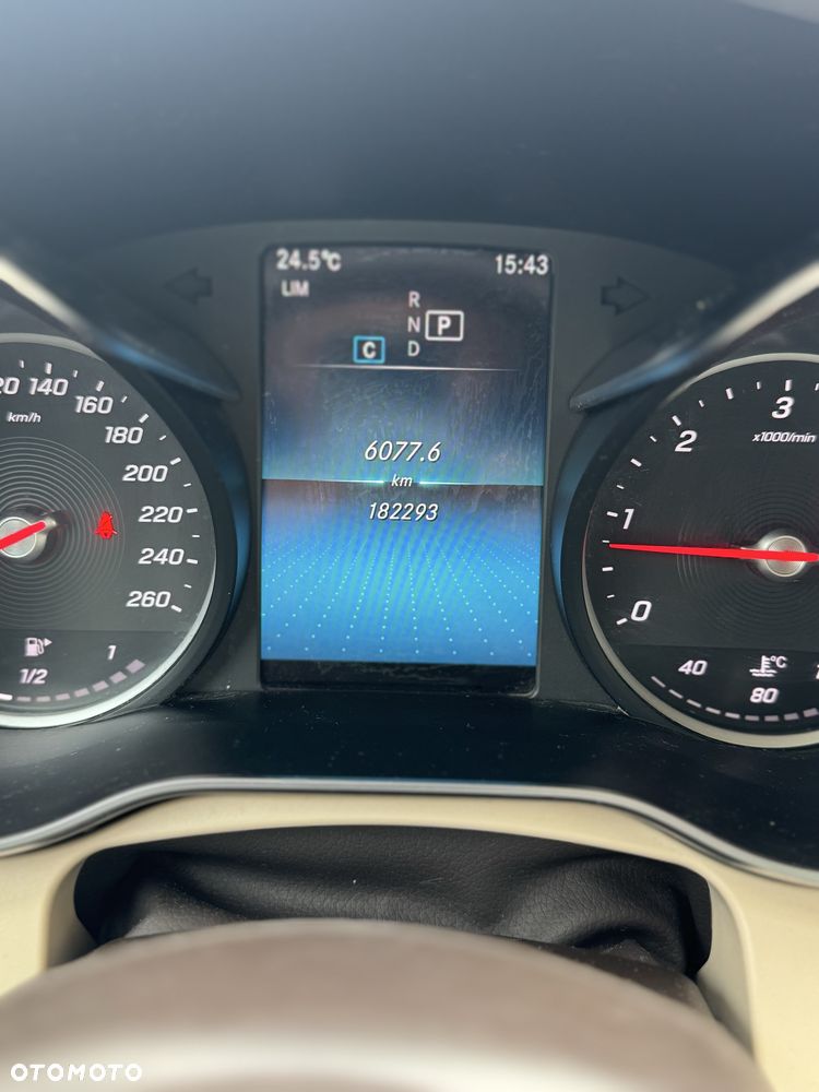 Mercedes-Benz GLC - 8