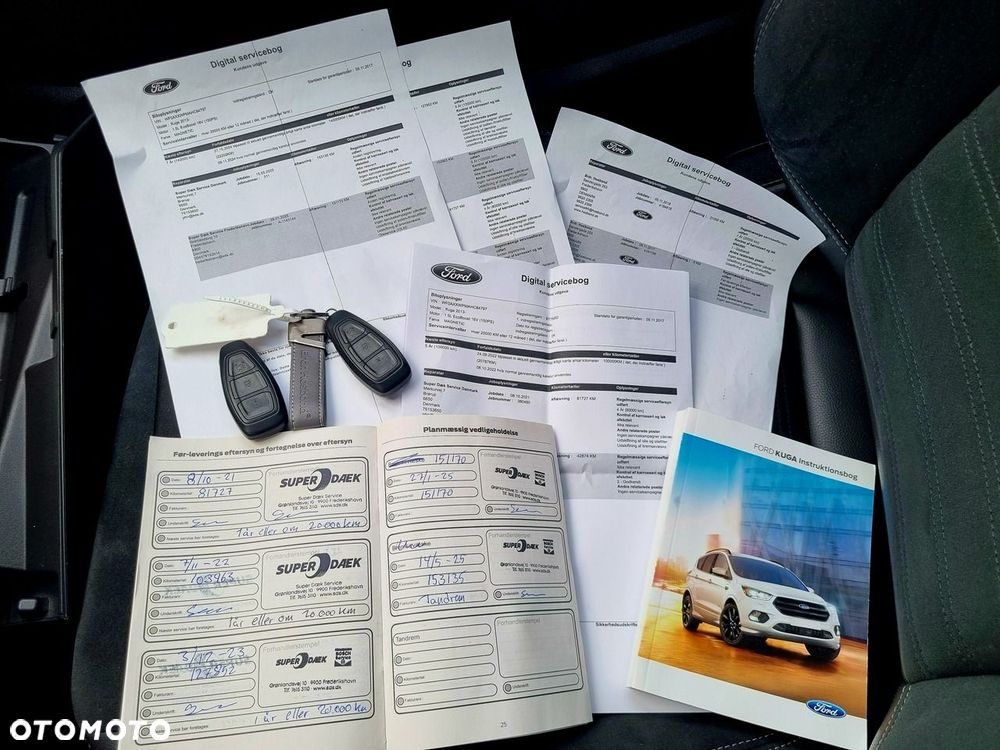 Ford Kuga 1.5 EcoBoost 2x4 ST-Line - 26