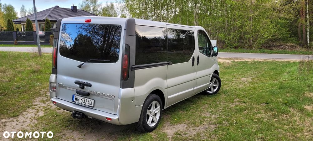 Opel Vivaro Tour - 4