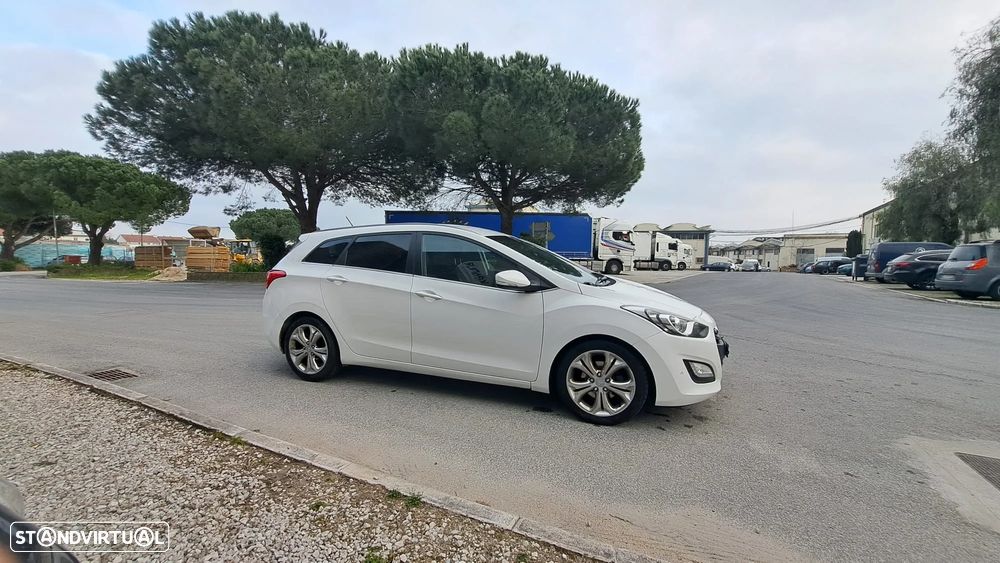 Hyundai i30 SW 1.6 CRDi Style - 16