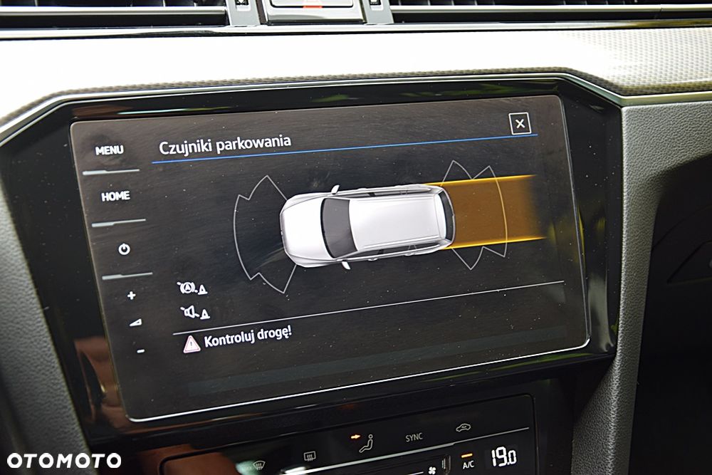 Volkswagen Passat Alltrack 2.0 TDI SCR DSG 4Motion - 25