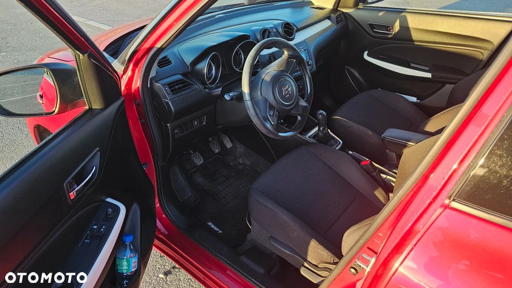 Suzuki Swift 1.2 Premium - 9