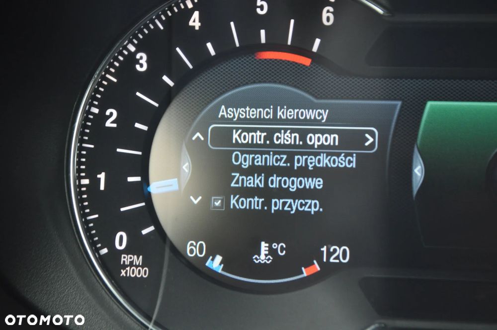 Ford S-Max - 28