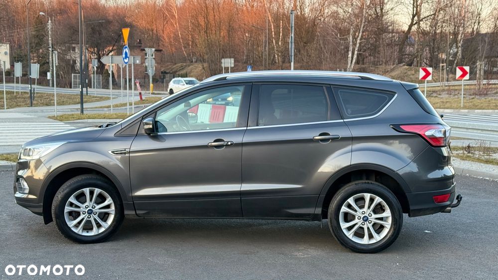 Ford Kuga 1.5 EcoBoost 2x4 Titanium - 6