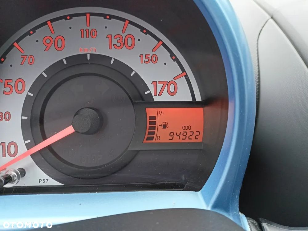 Peugeot 107 1.0 Urban Move - 12