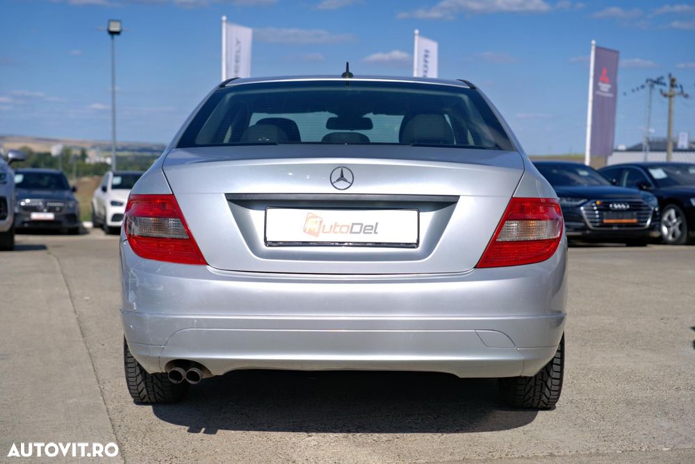 Mercedes-Benz C 200 CDI DPF (BlueEFFICIENCY) Avantgarde - 12