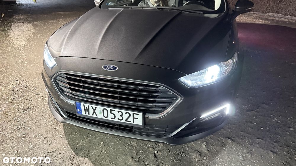 Ford Mondeo 2.0 Hybrid Titanium - 9