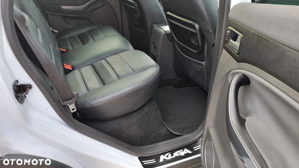 Ford Kuga 2.0 TDCi 4x4 Titanium - 17