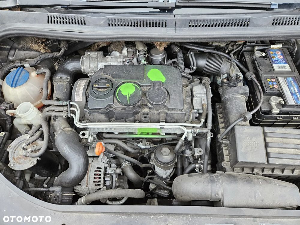 VW GOLF CROSS PLUS V 2005-2009 Silnik 1.9 TDI BLS 105KM/77kW JCX LA7T na części klapa drzwi lampy - 4