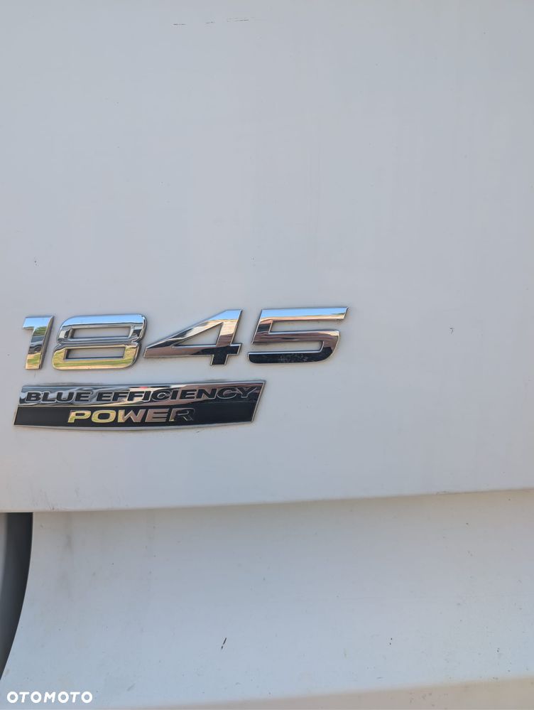 Mercedes-Benz Actros - 6