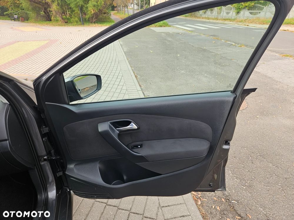 Volkswagen Polo 1.4 Sportline - 14