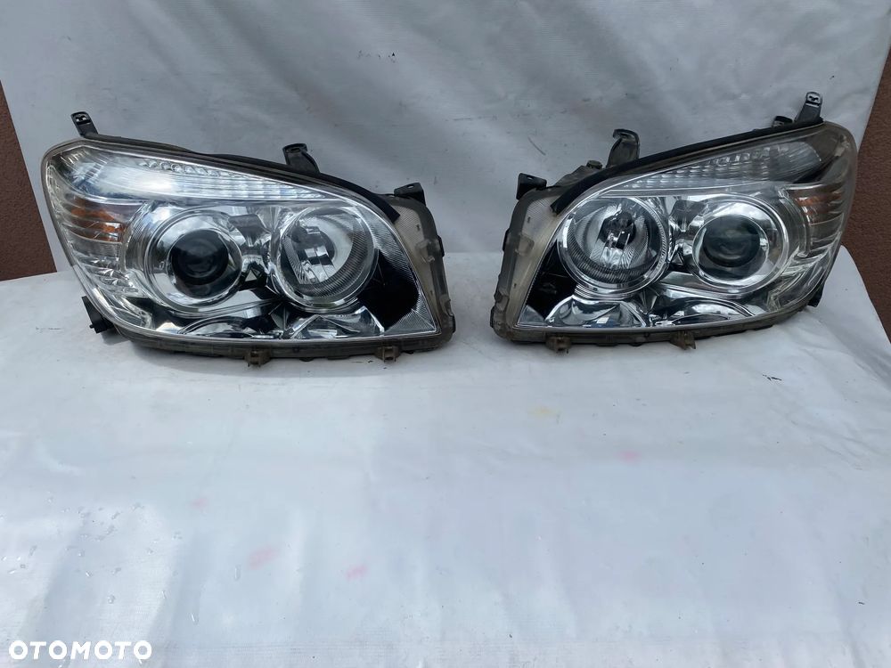 lampy rav4 III przed liftem komplet eu całe - 1