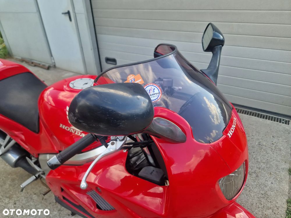 Honda VFR - 14