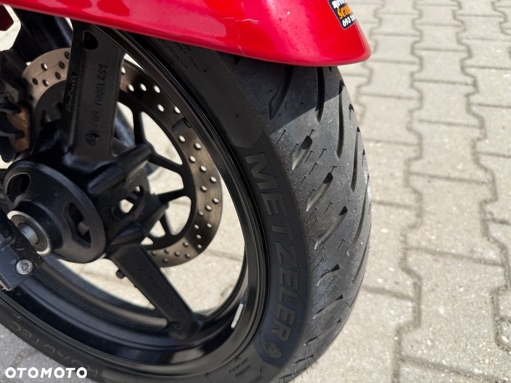 Suzuki GW 250 - 6