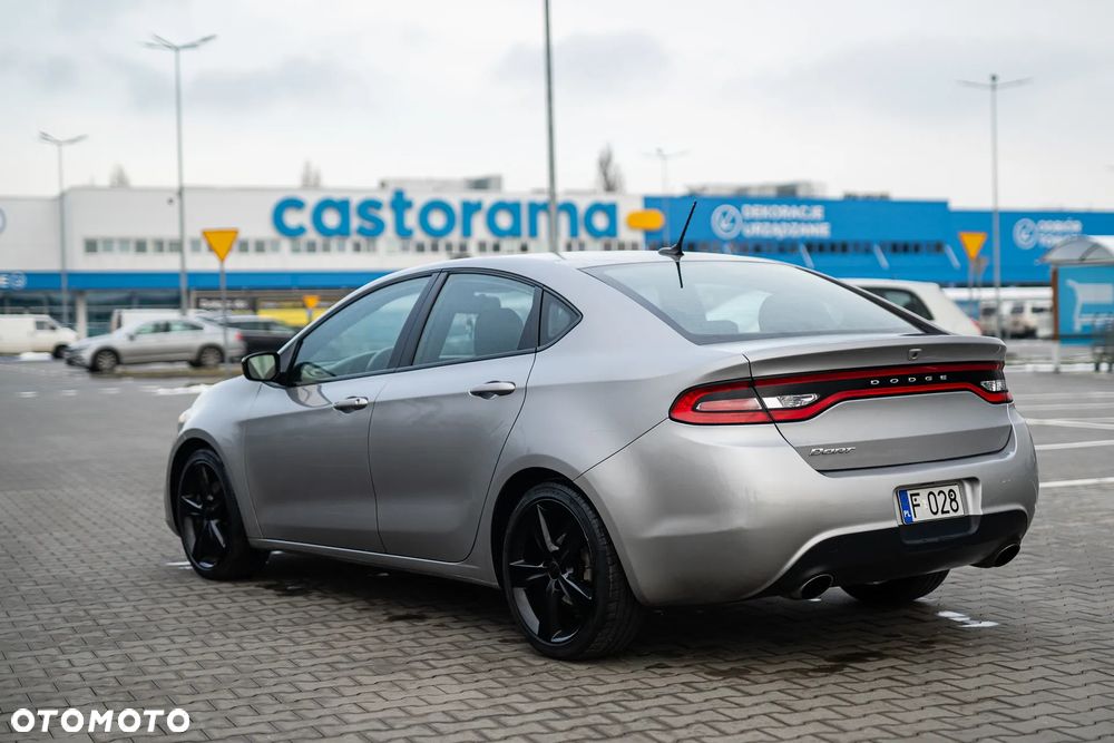Dodge Dart - 5