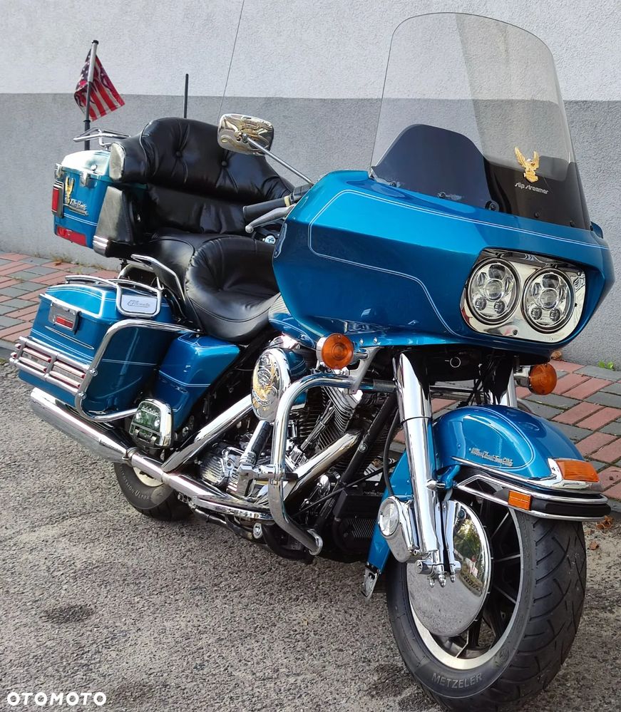 Harley-Davidson Touring Road Glide - 2