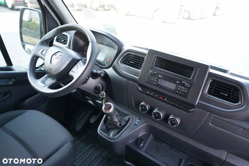 Renault MASTER / BLASZAK / FURGON / 2023 - 27