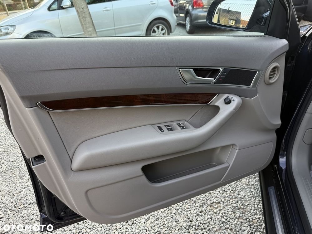 Audi A6 Avant 2.4 quattro - 29