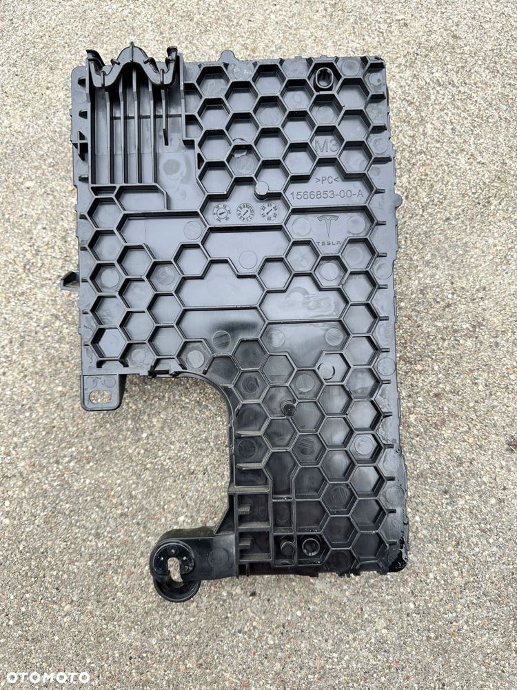 Moduł Komfortu Prawy Tesla Model 3 1567454-00-B - 2