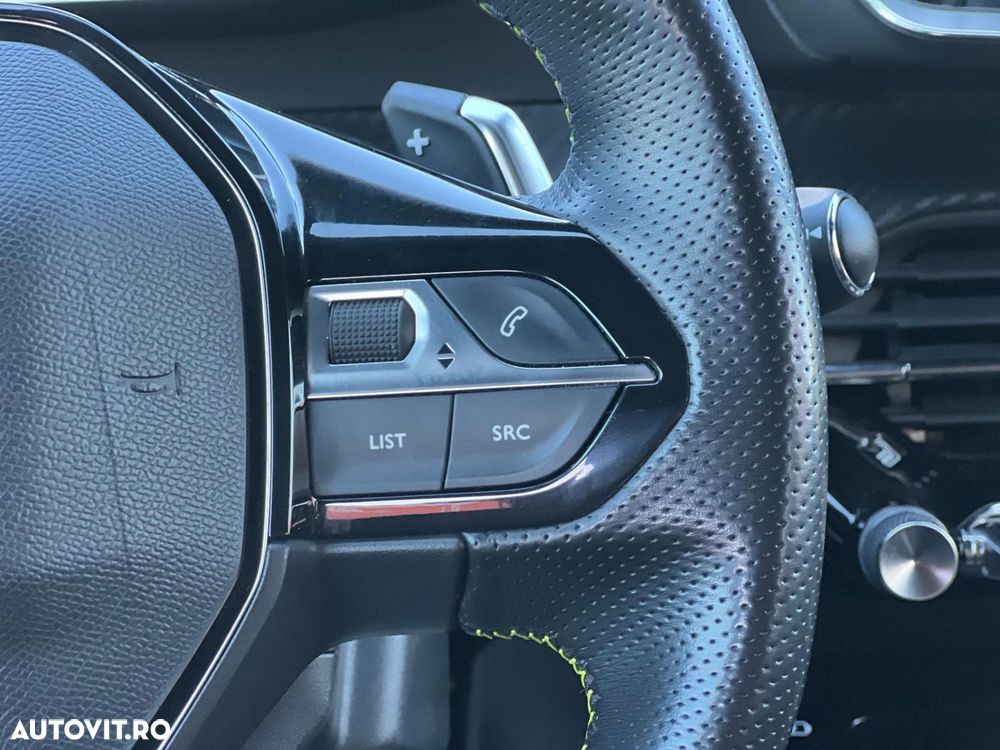 Peugeot 2008 1.2L PureTech 130 S&S EAT8 Allure - 19