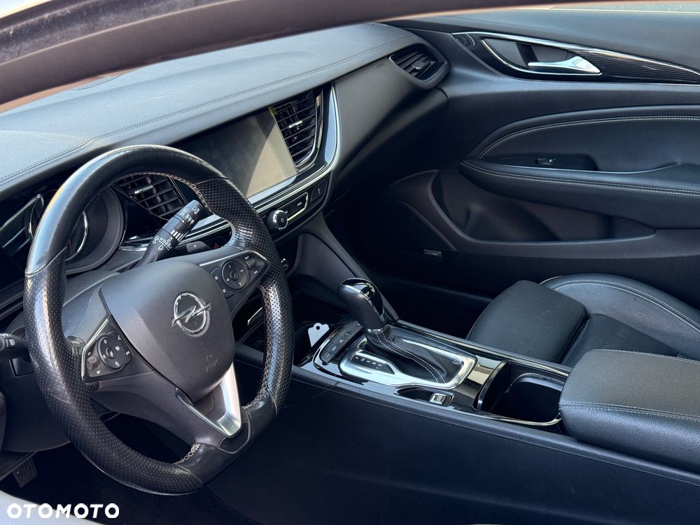 Opel Insignia 2.0 DI Turbo 4x4 Exclusive - 8
