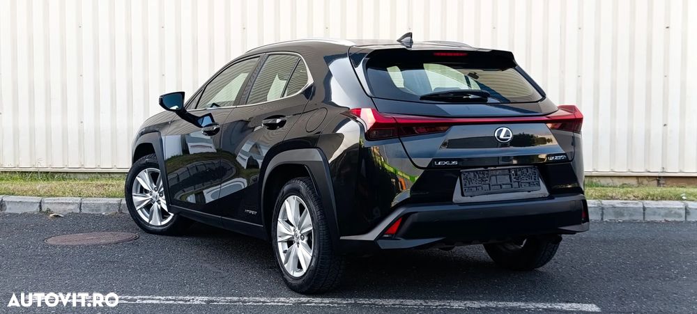 Lexus UX 250h FWD Business - 6