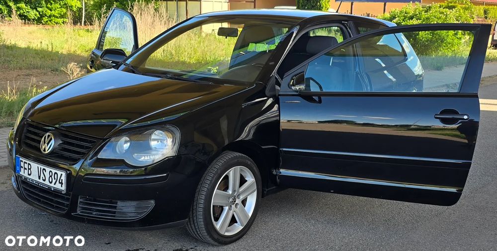 Volkswagen Polo 1.4 Highline - 19