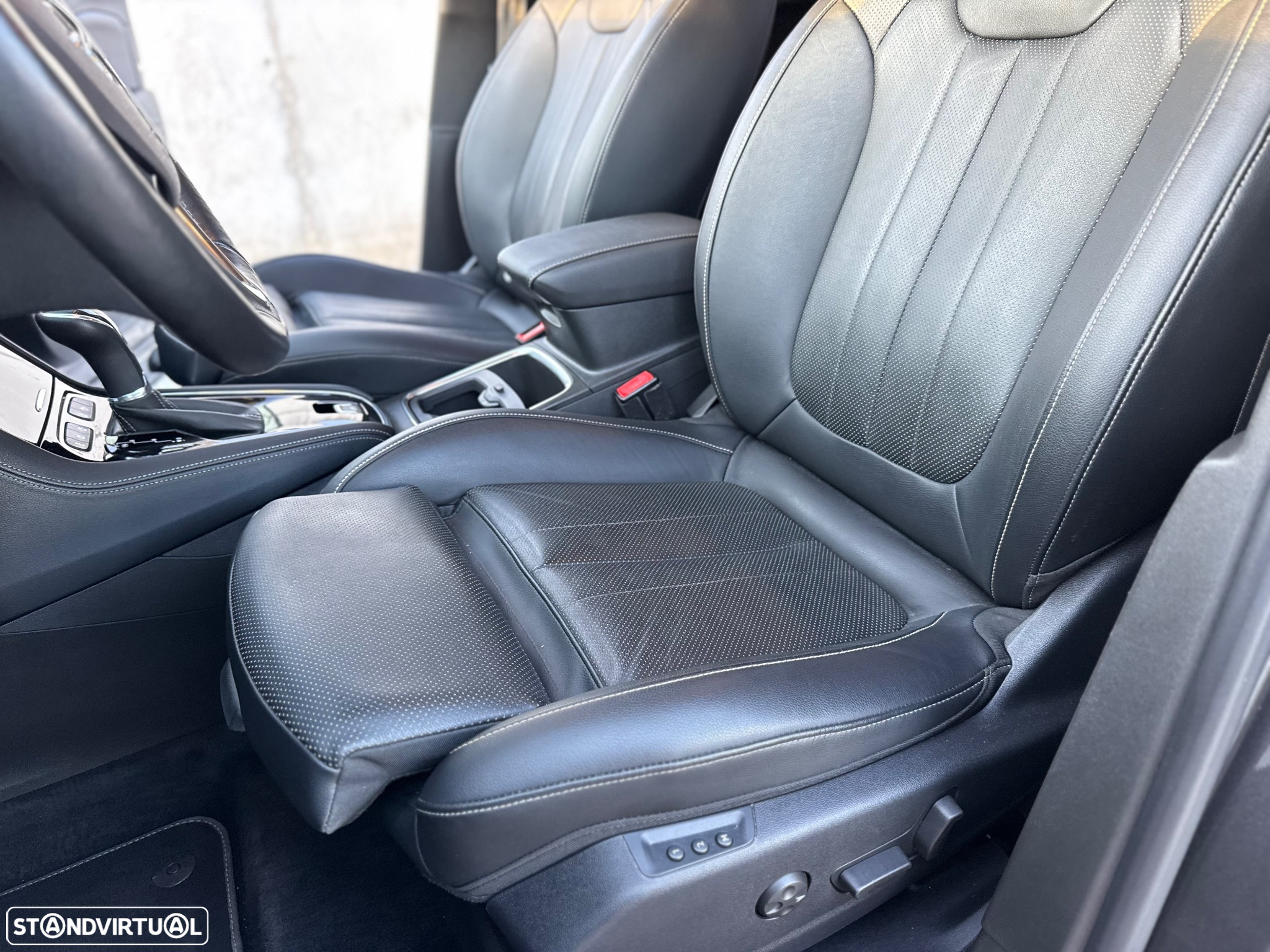 Opel Grandland X 1.6 D S&S Auto Business Edition - 28