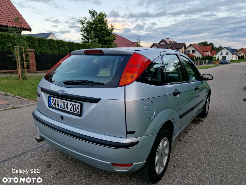 Ford Focus 1.6 16V Sport - 3