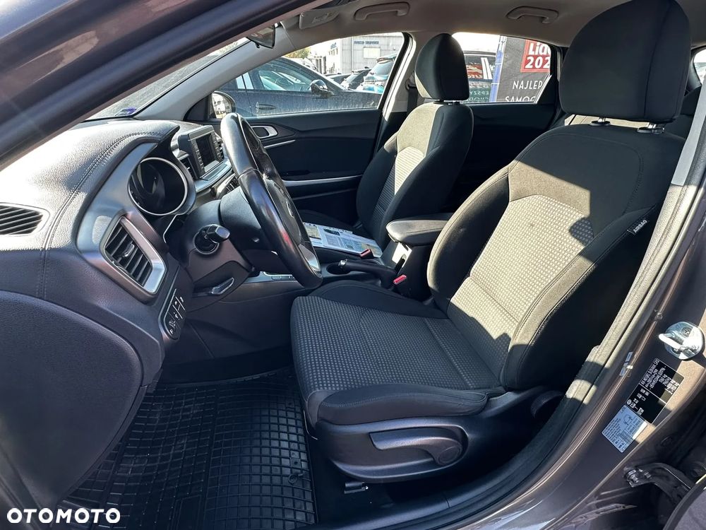 Kia Ceed 1.4 M - 13