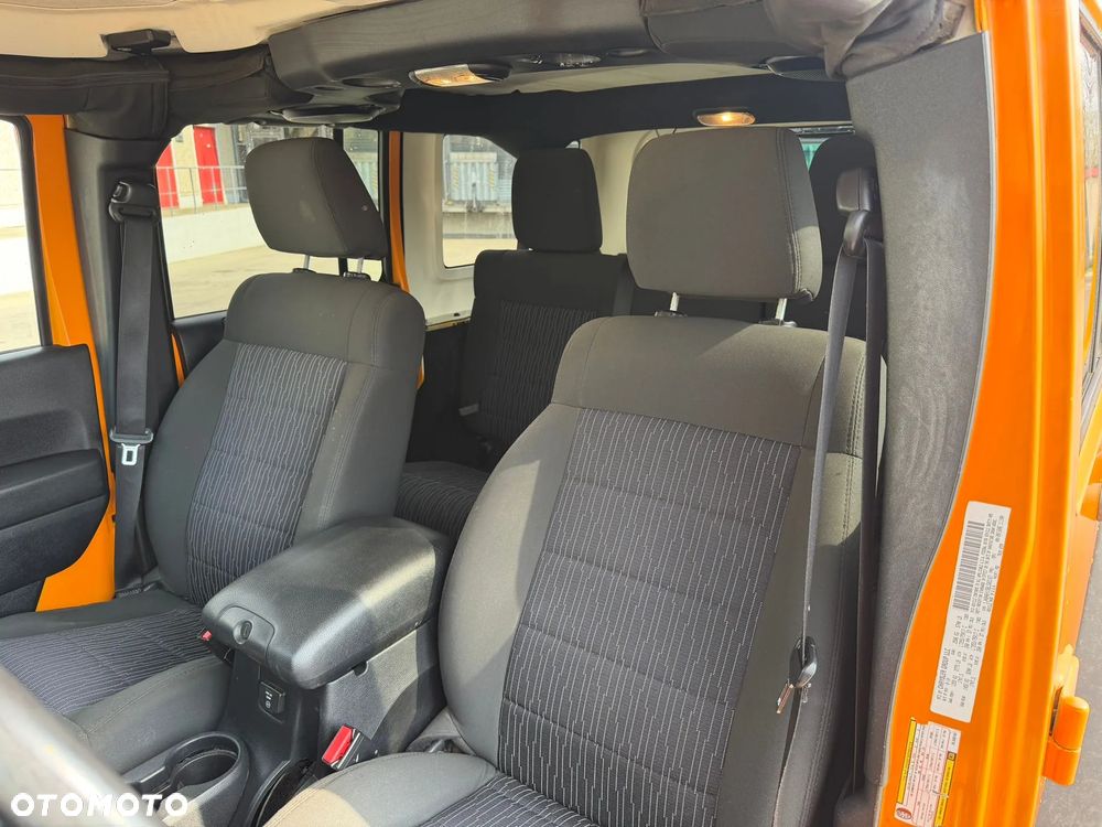 Jeep Wrangler 3.8 Unlim Rubicon - 9