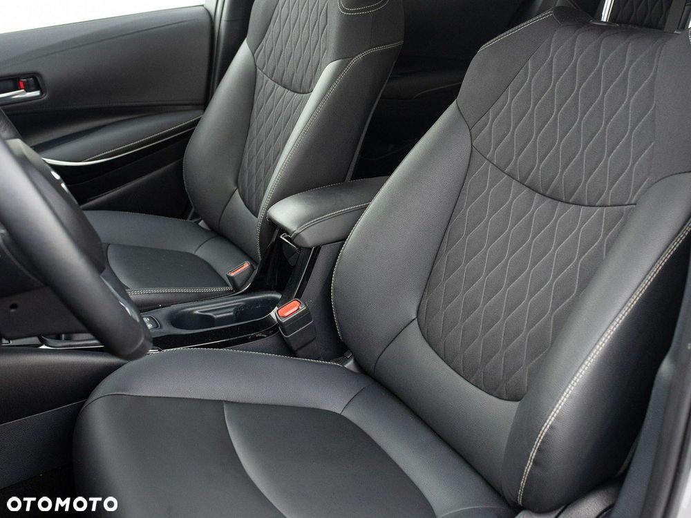 Toyota Corolla 1.6 Executive - 13