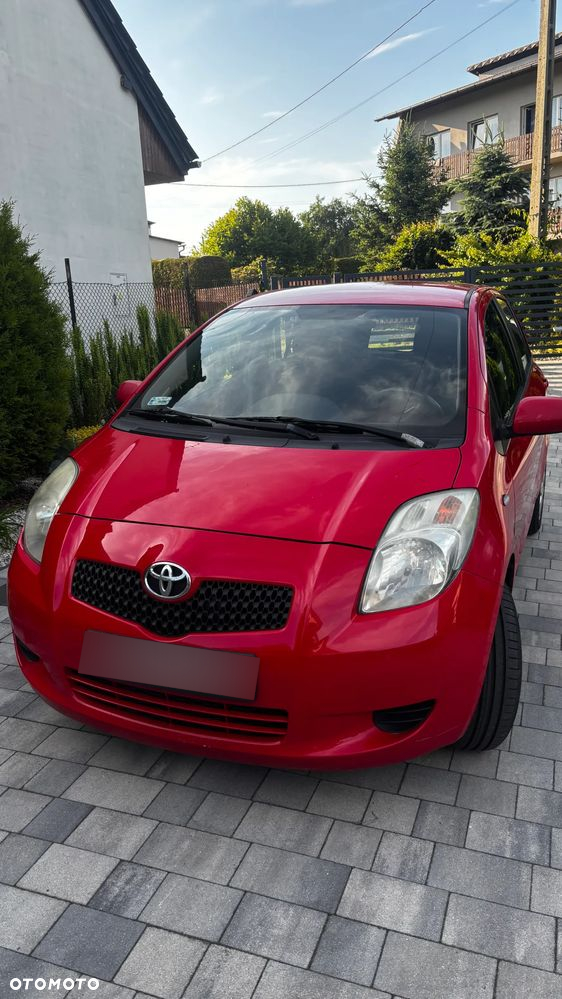 Toyota Yaris - 4