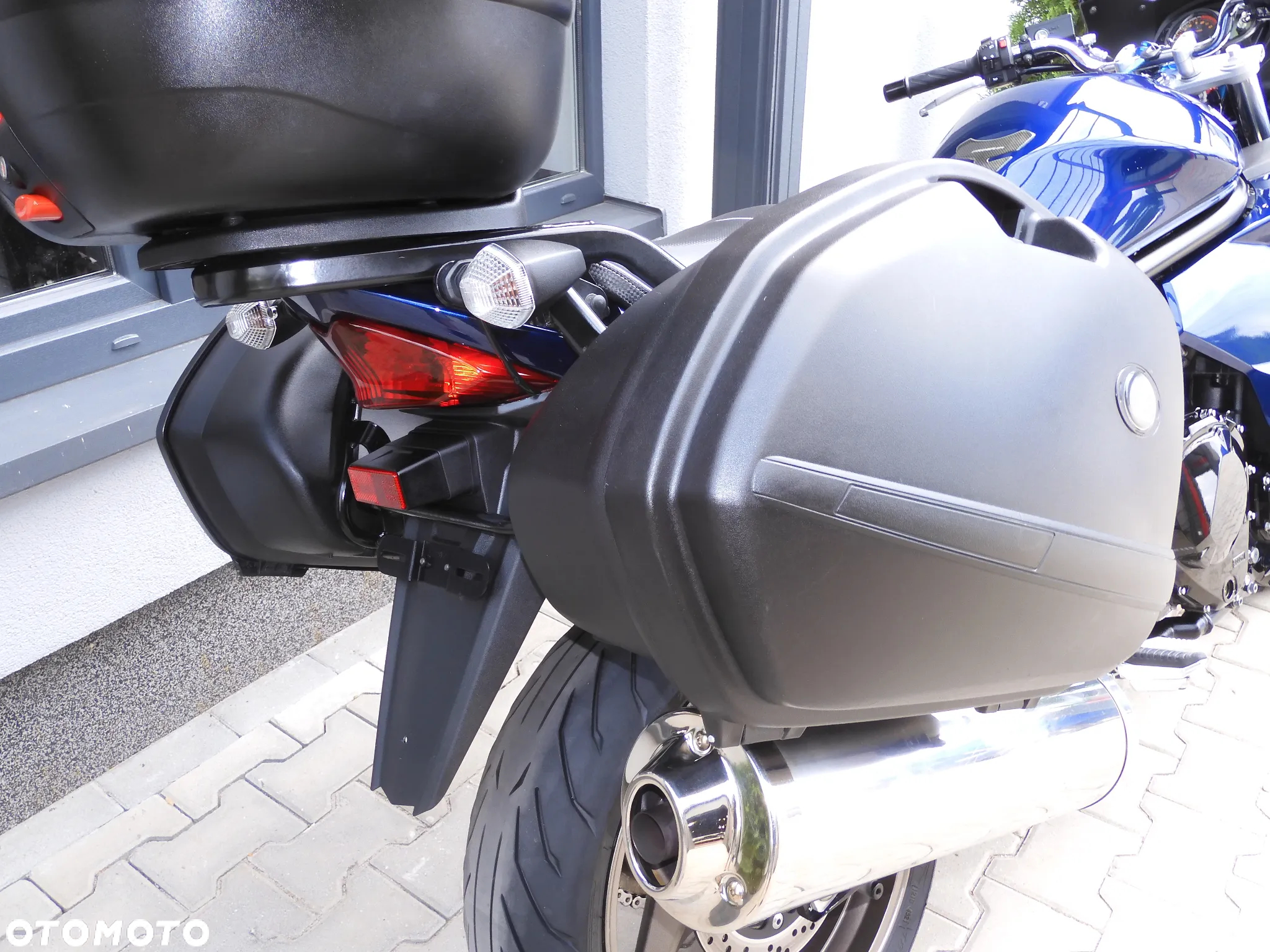 Suzuki GSX - 11