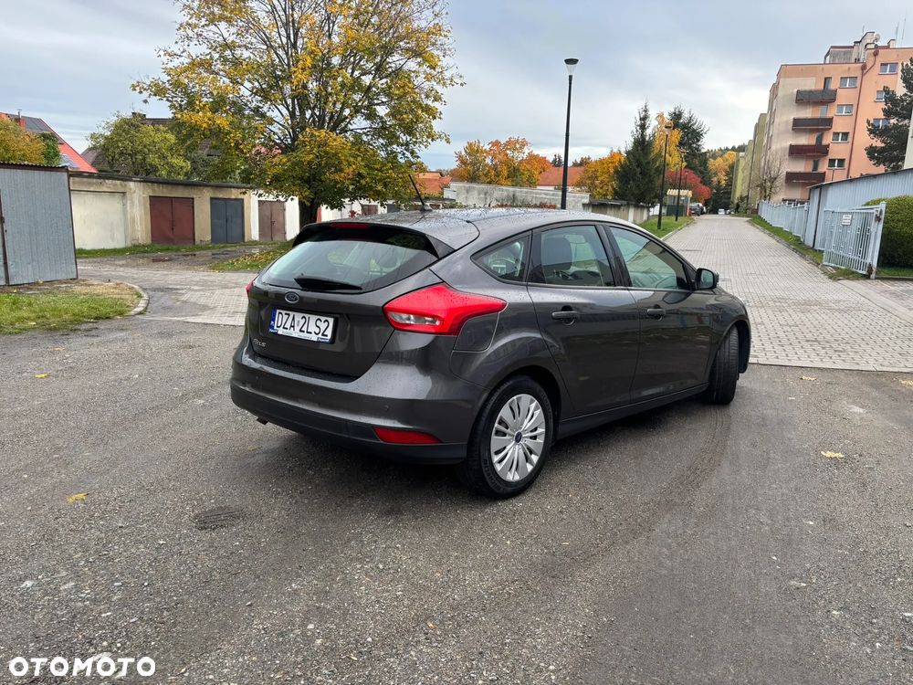 Ford Focus 2017 photo 2