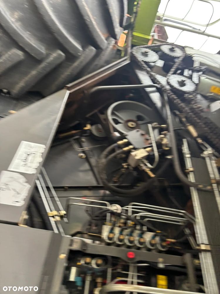 Claas Lexion 600 - 21